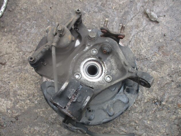 2016 GENUINE VW PASSAT B8 SALOON 2.0TDI FRONT RIGHT DRIVER SIDE HUB - Image 3