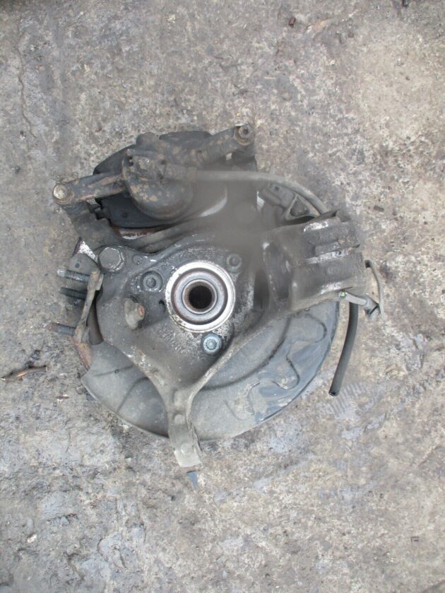 2016 GENUINE VW PASSAT B8 SALOON 2.0TDI FRONT LEFT PASSENGER SIDE HUB - Image 3
