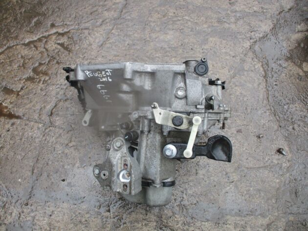 2016 GENUINE PEUGEOT 1.2 PETROL MANUAL GEAR BOX - Image 2