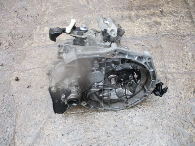 2016 GENUINE PEUGEOT 1.2 PETROL MANUAL GEAR BOX - Image 4