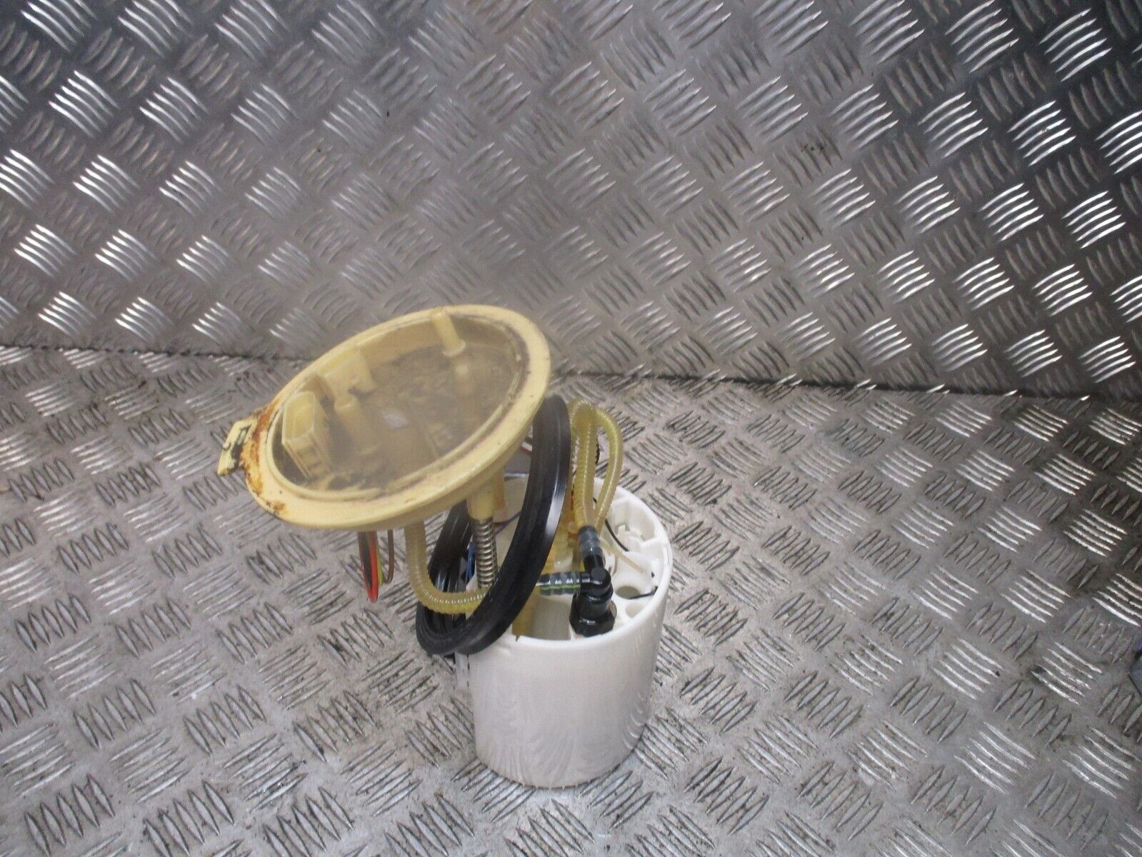 2015 GENUINE AUDI A3 8V IN TANK FUEL PUMP SENDER UNIT 5Q0919050P