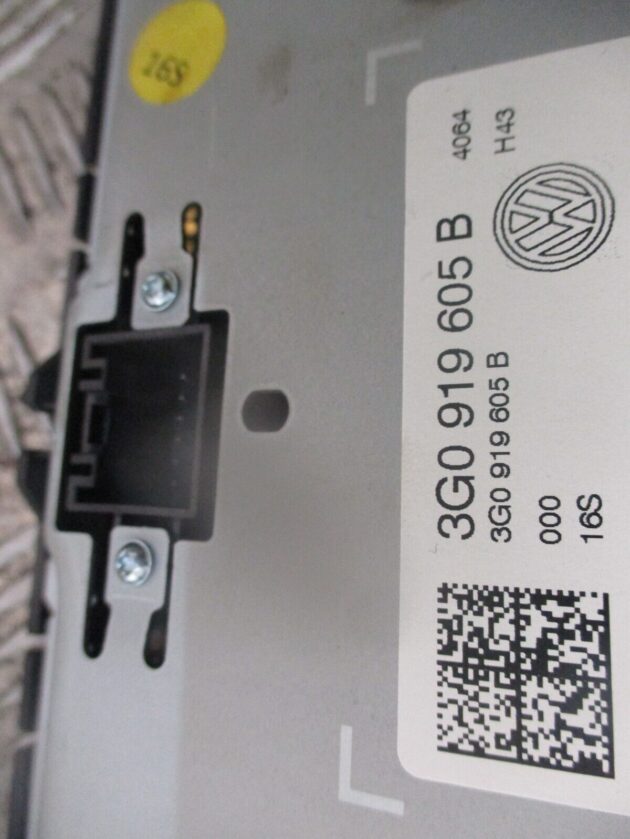 2015 GENUINE VW GOLF MK7 FRONT DISPLAY MULTIFINCTION SCREEN 3G0919605B - Image 3