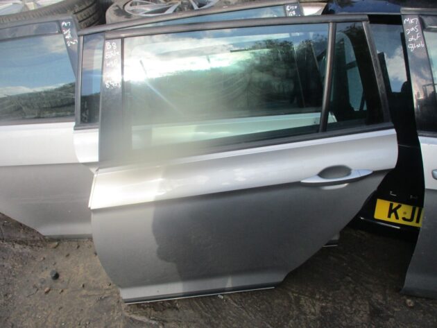 2016 GENUINE VW PASSAT B8 ESTATE REAR LEFT PASSENGER SIDE BARE SHELL DOOR NSR - Image 2