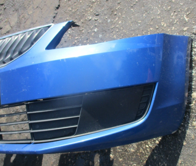 2014 GENUINE SKODA OCTAVIA FRONT BUMPER COMPLETE - Image 3