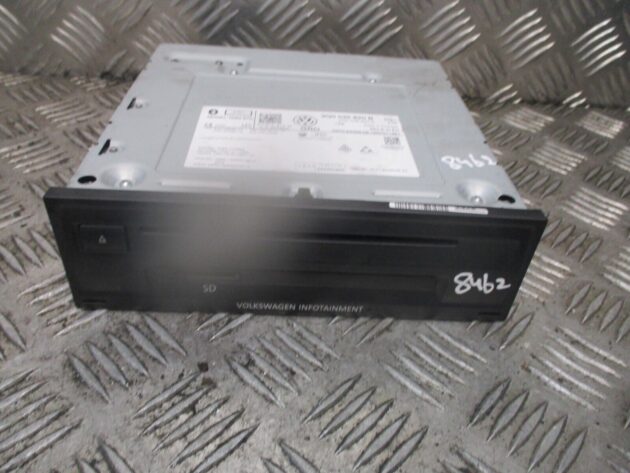 2016 GENUINE VW PASSAT B8 RADIO STEREO SAT NAV HEAD UNIT 3Q0035820B - Image 2