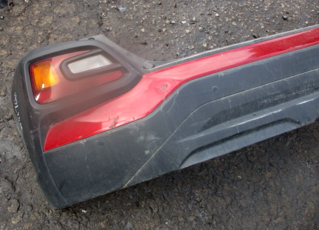 2019 GENUINE HYUNDAI KONA REAR COMPLETE BUMPER WITH SENSOR - Image 3