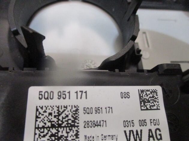 2014 GENUINE SEAT LEON 5F INTERIOR ROOF READING LIGHT LAMP 5Q0951171 - Image 4