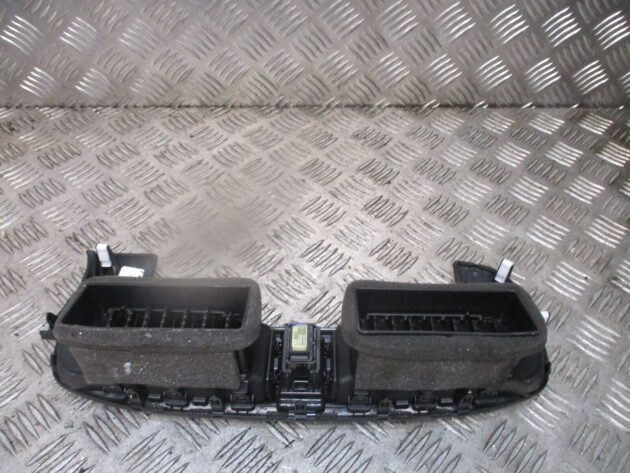 2018 GENUINE KIA PICANTO FRONT CENTRE DASHBOARD HEATER AIRVENTS 84740G6900 - Image 3