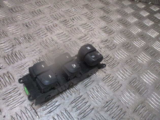 2017 GENUINE HYUNDAI I10 FRONT RIGHT DRIVER SIDE DOOR WINDOW SWITCH 299122841