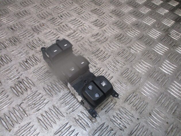 2015 GENUINE HYUNDAI I10 FRONT RIGHT DRIVER SIDE DOOR WINDOW SWITCH 299122841