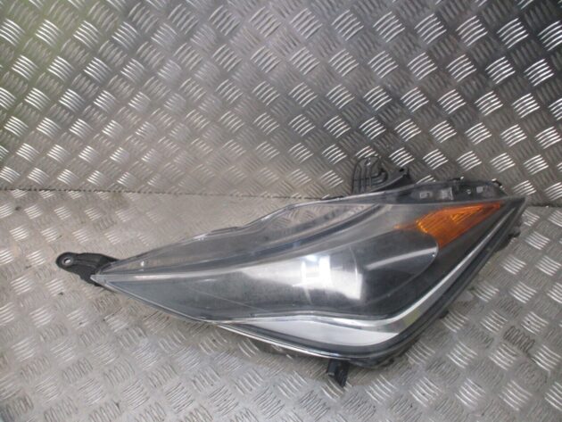 2016 GENUINE TOYOTA AYGO FRONT RIGHT DRIVER SIDE HEADLIGHT LAMP OSF - Image 2
