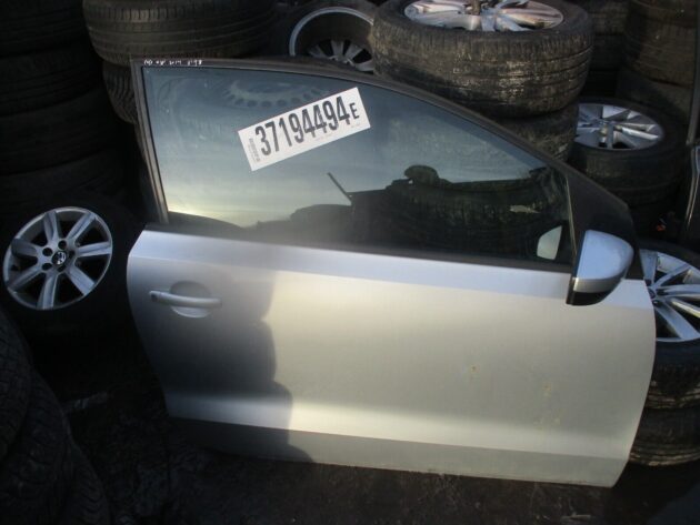 2014 GENUINE VW POLO 3DR FRONT RIGHT DRIVER SIDE BARE SHELL DOOR - Image 2