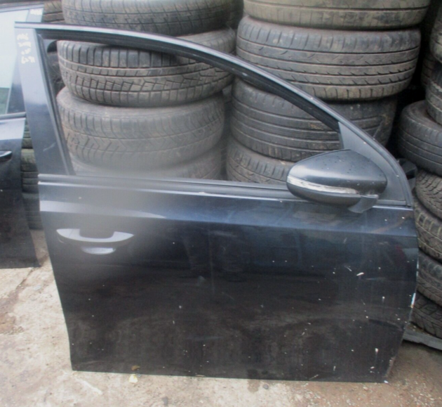 2009 GENUINE VW MK6 FRONT RIGHT DRIVER SIDE BARE SHELL DOOR OSF