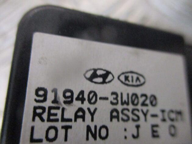 2014 GENUINE KIA SPORTAGE 1.7 TDI ICM REALY CONTROL MODULE UNIT 919403W020 - Image 2