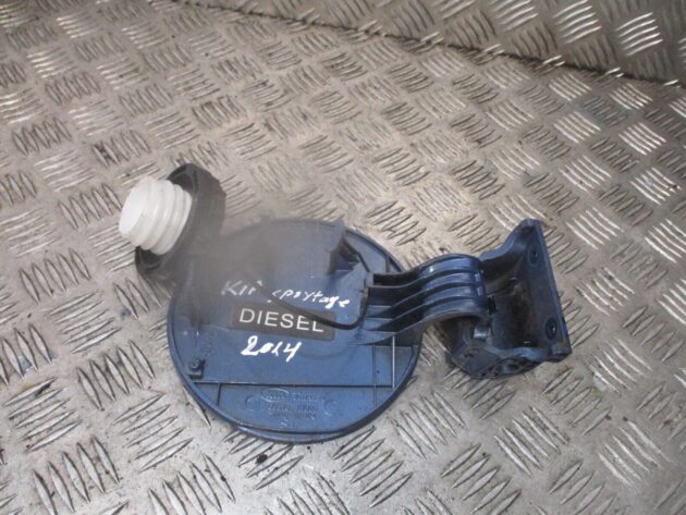 2014 GENUINE KIA SPORTAGE FUEL FILLER FLAP  CAP COVER 695103W000 - Image 3