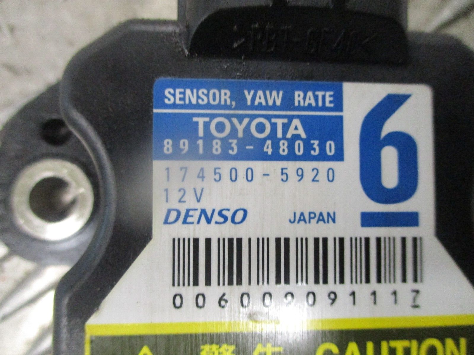 2014 GENUINE TOYOTA PRIUS YAW RATE SENSOR CONTROL ECU 89183-48030 - Image 2
