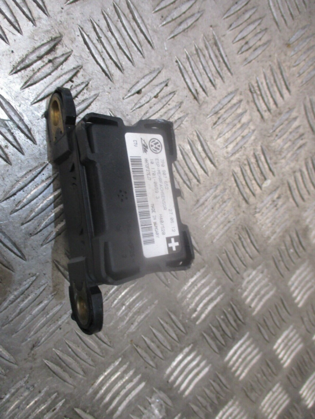 2012 GENUINE AUDI TT YAW RATE SENSOR 7P0907652