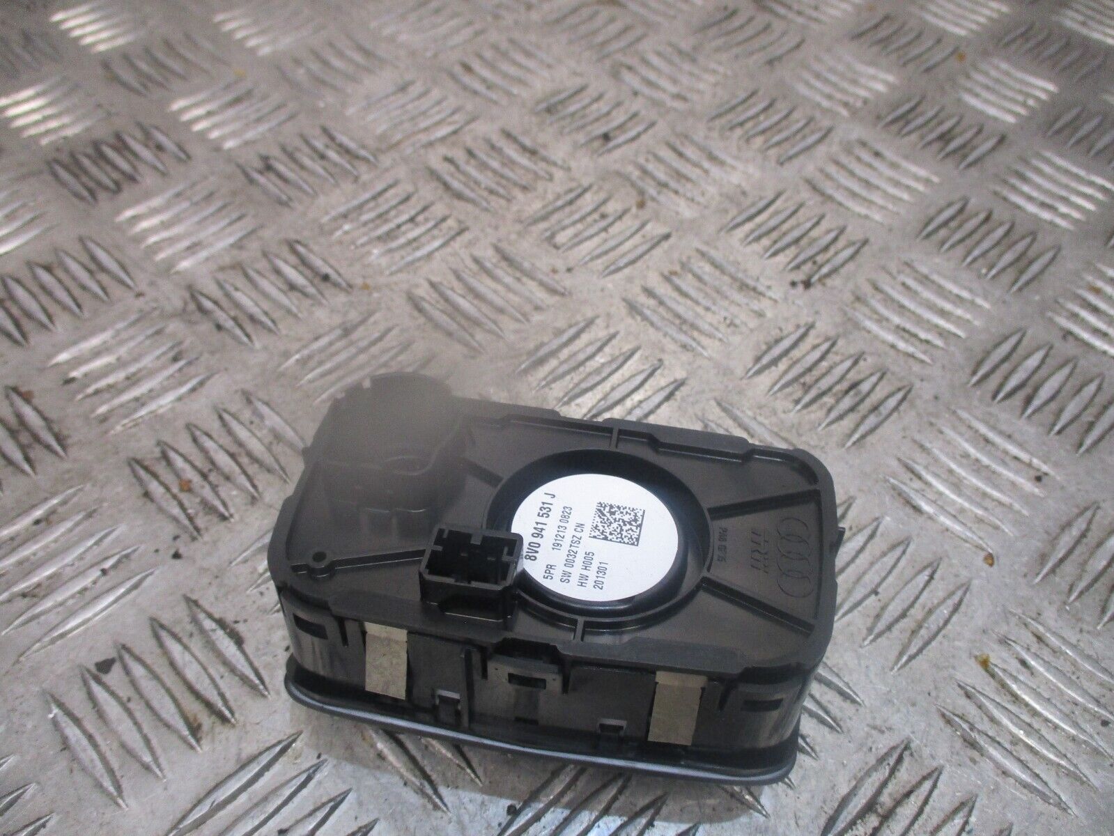 2016 GENUINE AUDI A3 8V HEADLIGHT ADJUSTER SWITCH 8V0941531J - Image 3