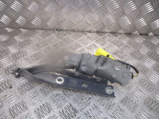2018 VW TIGUAN FRONT LEFT PASSENGER SIDE BONNET HINGE & ACTUATOR 5NA823301G OEM - Image 3