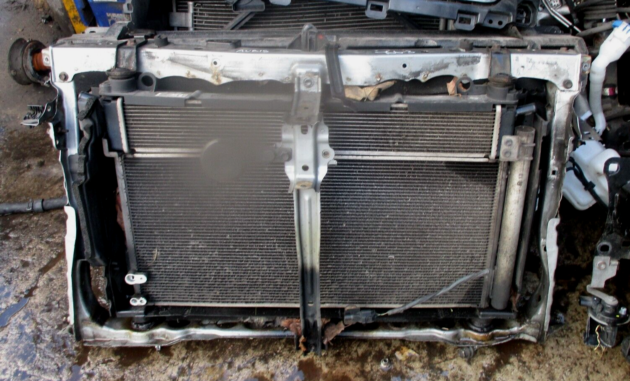 2014 GENUINE TOYOTA AURIS 1.8 HYBRID FRONT COMPLETE RAD PACK RADIATOR