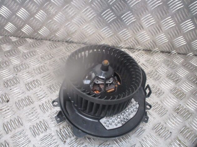 2018 GENUINE VW TIGUAN HEATER BLOWER FAN MOTOR 5Q0907521C - Image 2