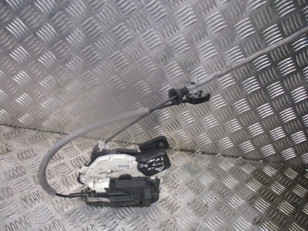 2013 GENUINE VW POLO FRONT LEFT PASSENGER SIDE DOOR LOCK MECHANISM 5K2837015D - Image 2