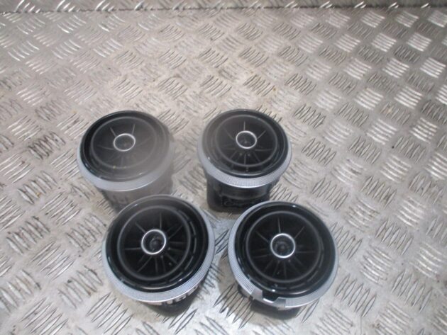2016 GENUINE AUDI 8V FRONT DASHBOARD 4 X AIRVENTS 8V0820901A