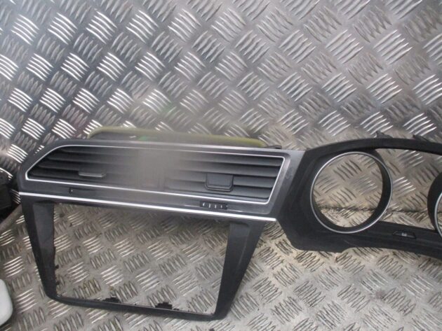 2018 GENUINE VW TIGUAN DASHBOARD TRIM PANEL HEARTER AC AIRVENT 5NC819728 - Image 4