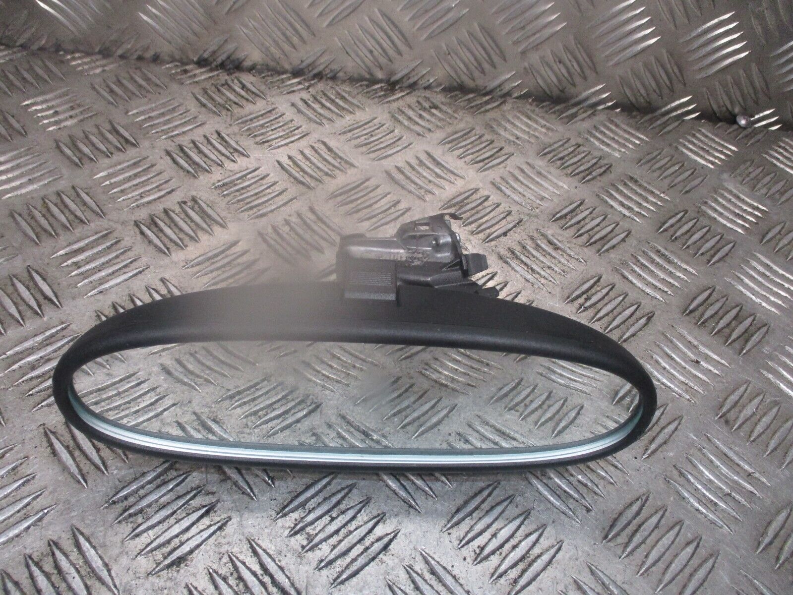 2015 GENUINE AUDI A3 8V REAR INTERIOR DISTANCE VIEW MIRROR E1020995