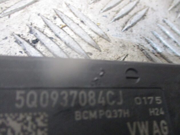 2017 GENUINE VW GOLF MK7 BCM BODY CONTROL MODULE UNIT 5Q0937084CJ - Image 3