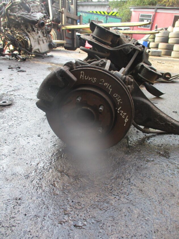 2014 GENUINE TOYOTA AURIS ESTATE 1.8 HYBRID PETROL REAR AXLE COMPLETE - Image 2