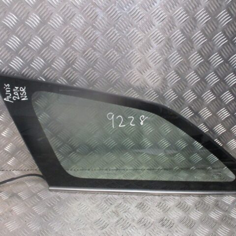2014 GENUINE TOYOTA AURIS ESTATE REAR LEFT PASSENGER SIDE QUARTER WINDOW GLASS