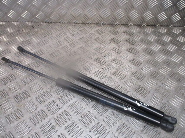 2017 GENUINE VW GOLF MK7 REAR TAILGATE BOOT STRUTS 5G6827550C