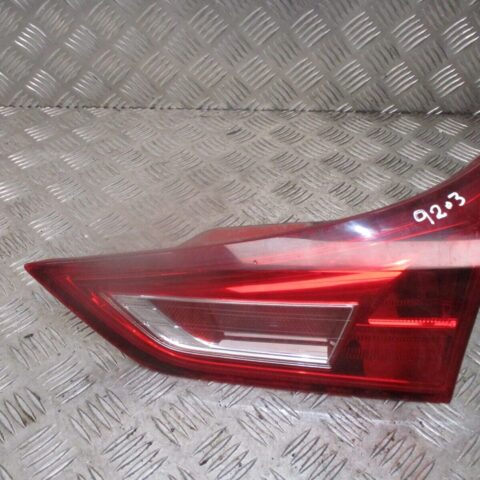 2014 GENUINE TOYOTA AURIS ESTATE REAR RIGHT DRIVER SIDE TAILLIGHT LAMP OSR