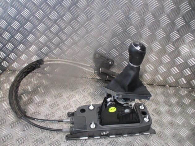 2017 VW GOLF MK7 6 SPEED MANUAL GEAR SHIFTER SELECTOR MECHANISM 5Q0711049AQ OEM - Image 2