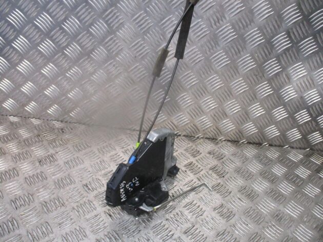 2013 GENUINE TOYOTA AVENSIS FRONT LEFT PASSENGER SIDE DOOR LOCK MECHANISM - Image 2
