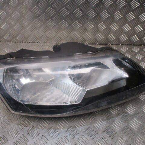2013 GENUINE SKODA RAPID FRONT RIGHT DRIVER SIDE HEADLIGHT LAMP 5JC941018