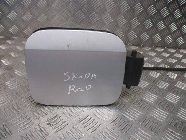 2013 GENUINE SKODA RAPID REAR FUEL FILLER FLAP CAP COVER 5JA809999 - Image 3