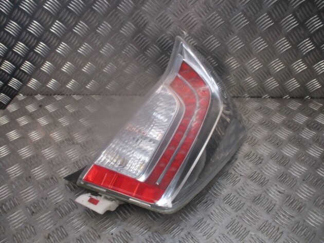2012 GENUINE TOYOTA PRIUS REAR RIGHT DRIVER SIDE TAILLIGHT LAMP OSR - Image 2