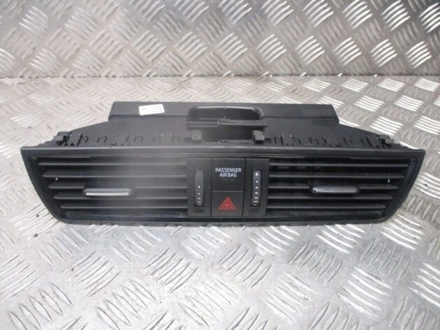 2013 GENUINE SKODA RAPID FRONT DASHBOARD AIRVNETS 5JA820951A - Image 2