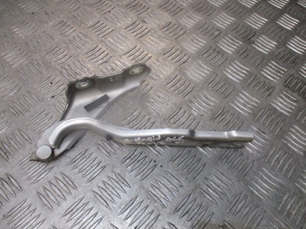 2013 GENUINE SKODA RAPID FRONT RIGHT DRIVER SIDE BONNET HINGE 5JA823302A - Image 3