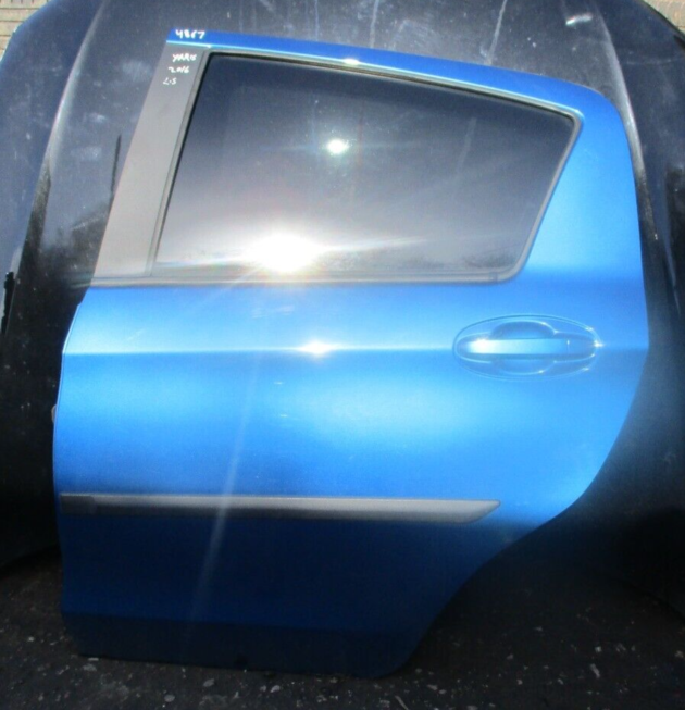 2016 GENUINE TOYOTA YARIS REAR LEFT PASSENGER SIDE BARE SHELL DOOR NSR - Image 2