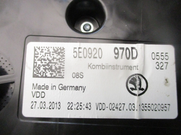 2013 GENUINE SKODA OCTAVIA SPEEDOMETER INSTRUMENT CLUSTER CLOCK 5E0920970D - Image 2