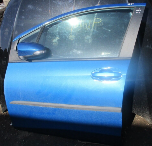 2016 GENUINE TOYOTA YARIS FRONT LEFT PASSENGER SIDE BARE SHELL DOOR