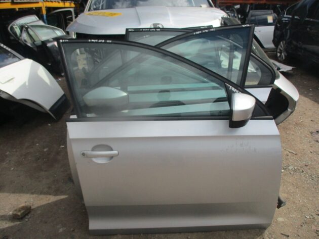 2013 GENUINE SKODA RAPID FRONT RIGHT DRIVER SIDE BARE SHELL DOOR - Image 3