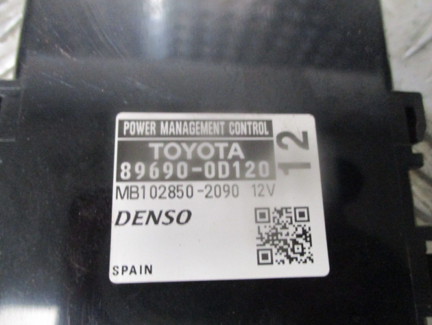 2016 GENUINE TOYOTA YARIS POWER MANAGEMENT CONTROL UNIT 89690-0D120 - Image 2