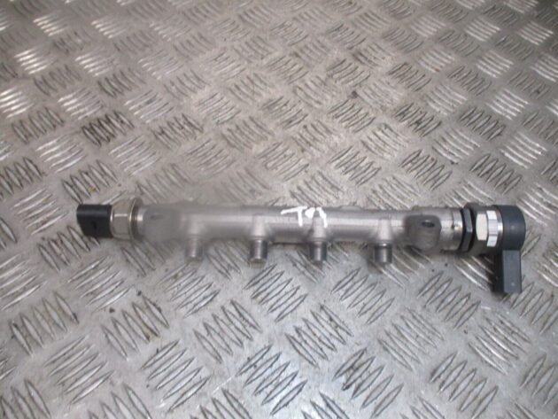 2016 GENUINE AUDI A3 1.6 TDI INJECTOR FUEL RELAY 04L08D