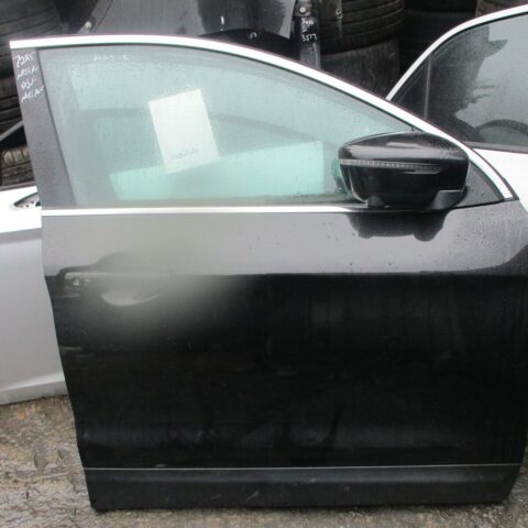 2015 GENUINE NISSAN QASHQAI FRONT RIGHT DRIVER SIDE BARE SHELL DOOR OSF