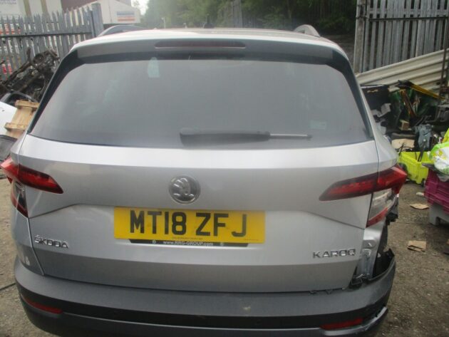 2018 GENUINE SKODA KAROOQ REAR BARE TAILGATE BOOT LID - Image 3