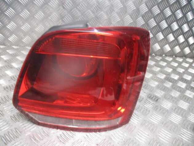 2012 GENUINE VW POLO 6R REAR RIGHT DRIVER SIDE TAILLIGHT LAMP 6R0945096A - Image 2